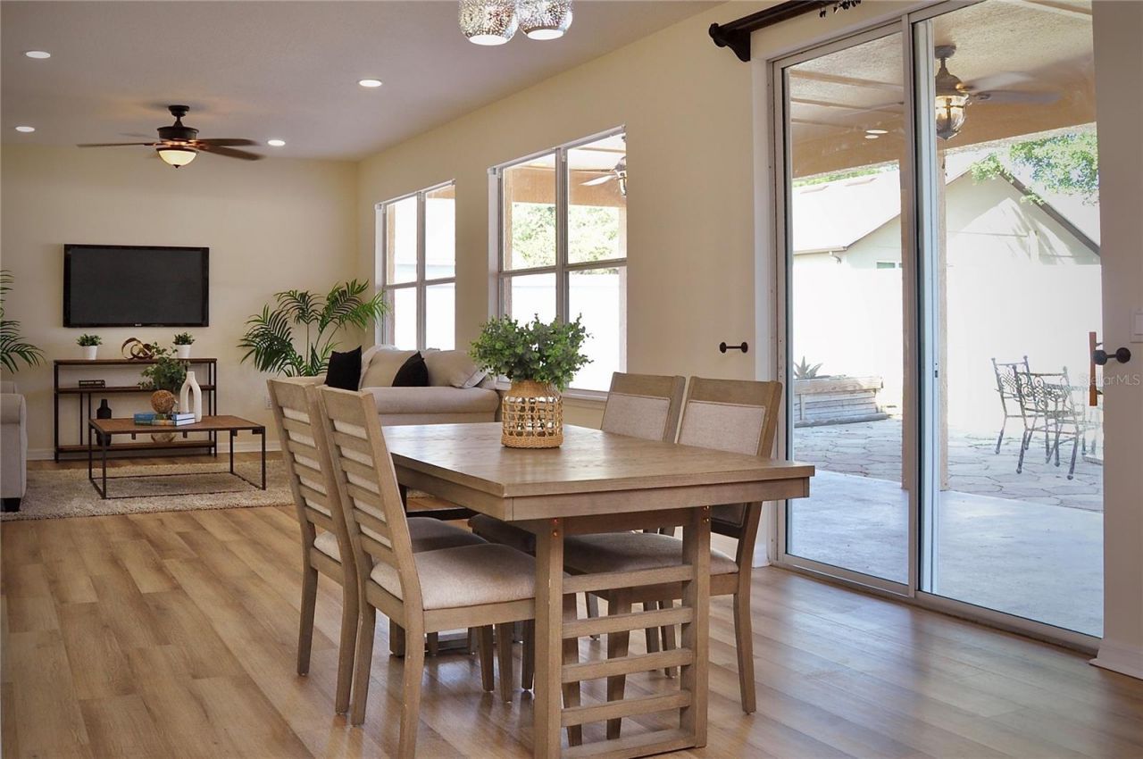 25012 Chipshot Court, Sorrento, FL 32776 Photo