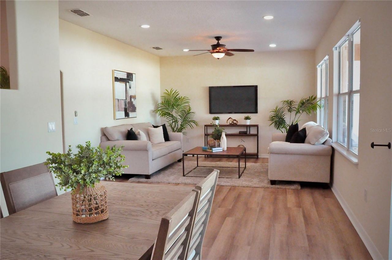 25012 Chipshot Court, Sorrento, FL 32776 Photo