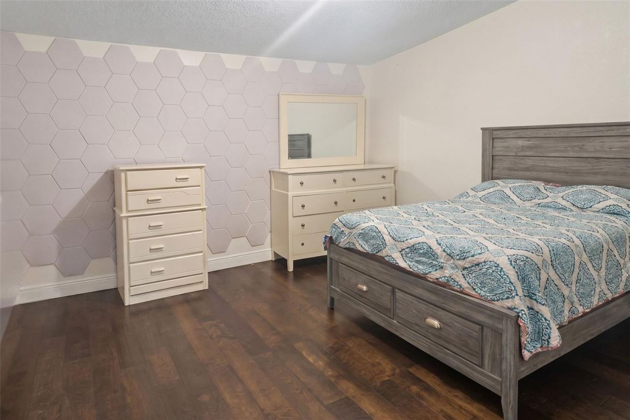 5521 Sharon Avenue, Intercession City, FL 33848 Photo