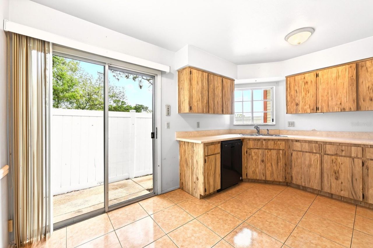 568 Abington Court, Apopka, FL 32703 Photo