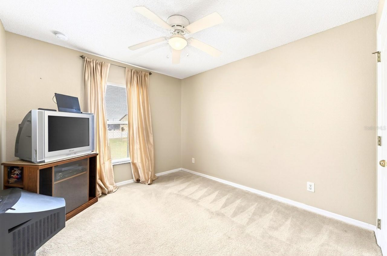 416 Lakeview Road, Kissimmee, FL 34759 Photo