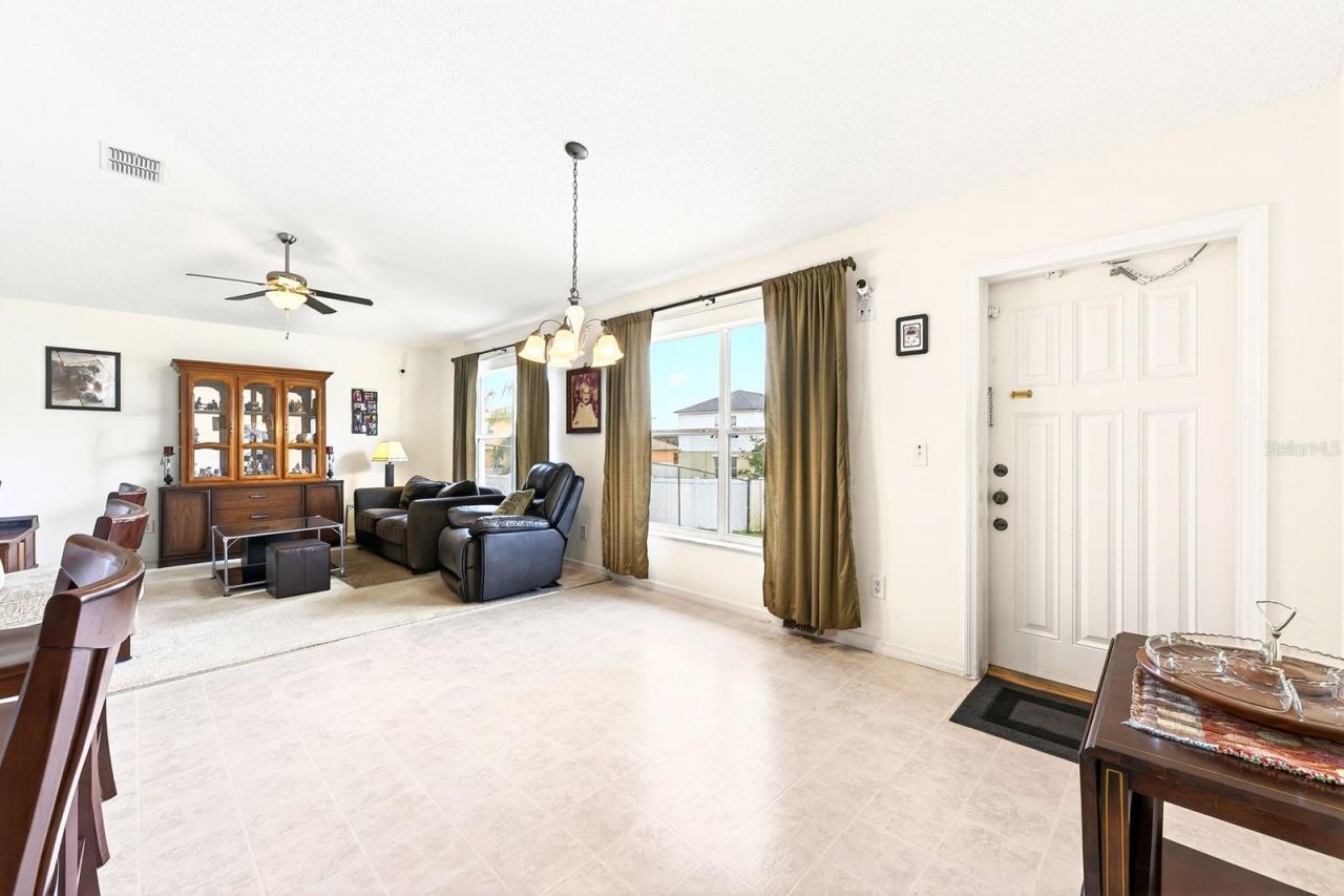 416 Lakeview Road, Kissimmee, FL 34759 Photo