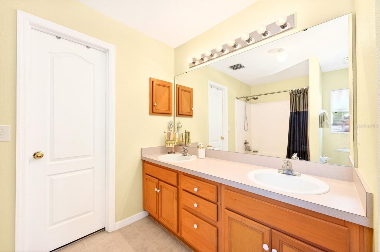 416 Lakeview Road, Kissimmee, FL 34759 Photo