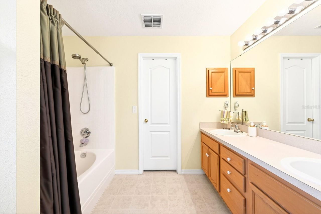 416 Lakeview Road, Kissimmee, FL 34759 Photo