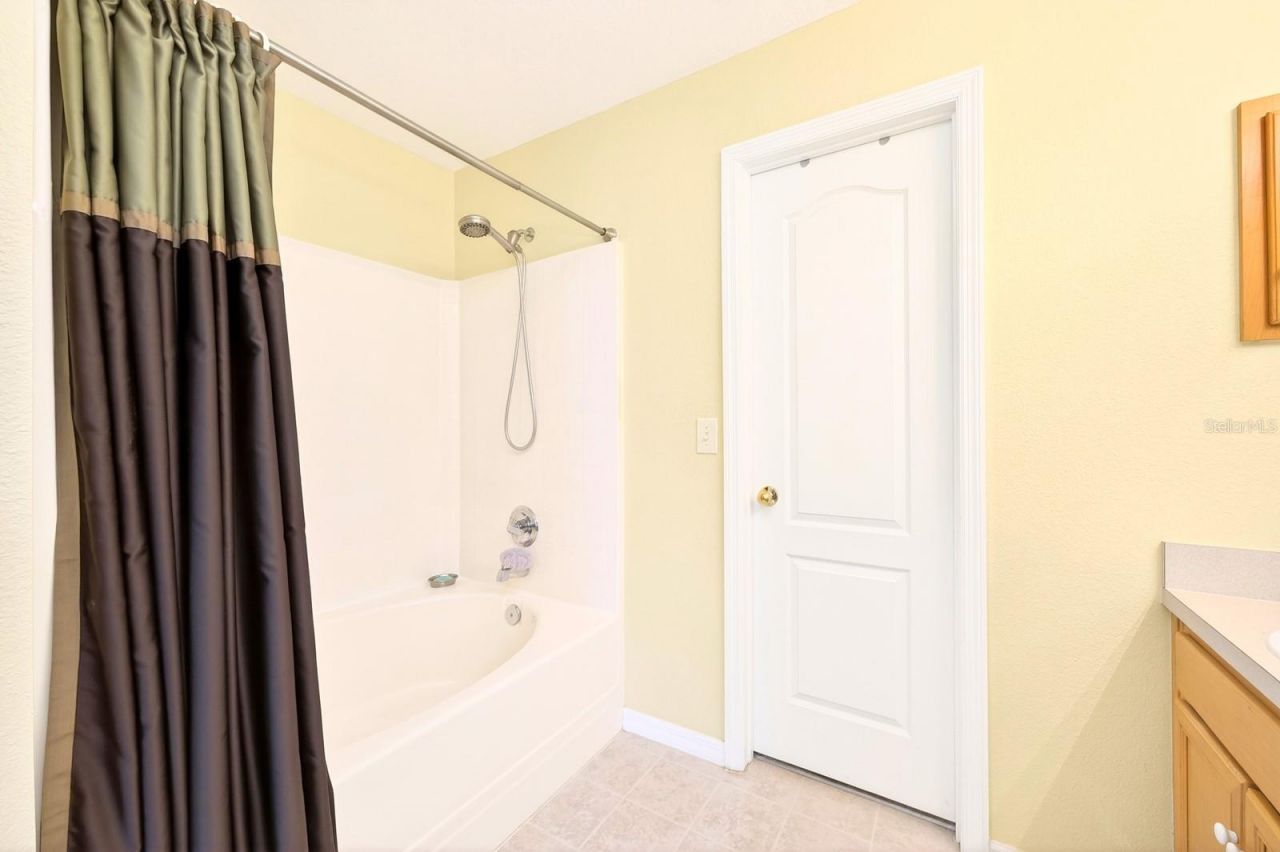 416 Lakeview Road, Kissimmee, FL 34759 Photo