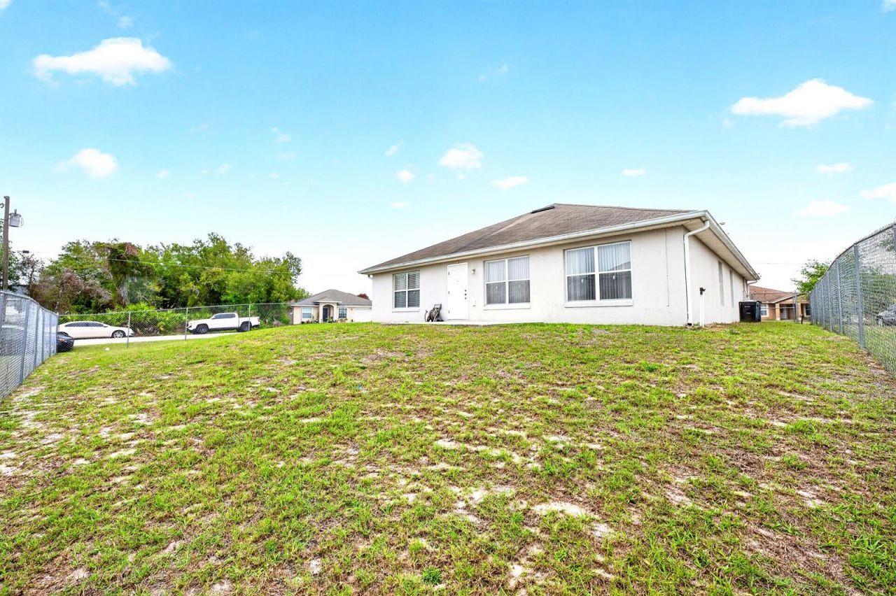 416 Lakeview Road, Kissimmee, FL 34759 Photo