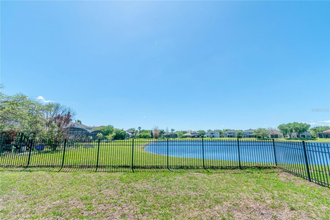 6609 Lake Pembroke Place, Orlando, FL 32829 Photo