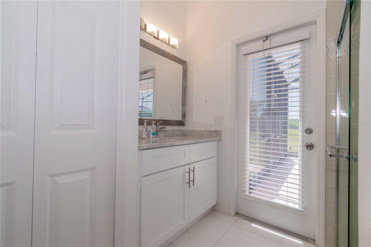 6609 Lake Pembroke Place, Orlando, FL 32829 Photo