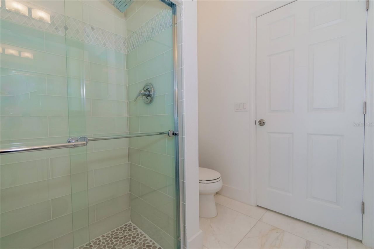 6609 Lake Pembroke Place, Orlando, FL 32829 Photo