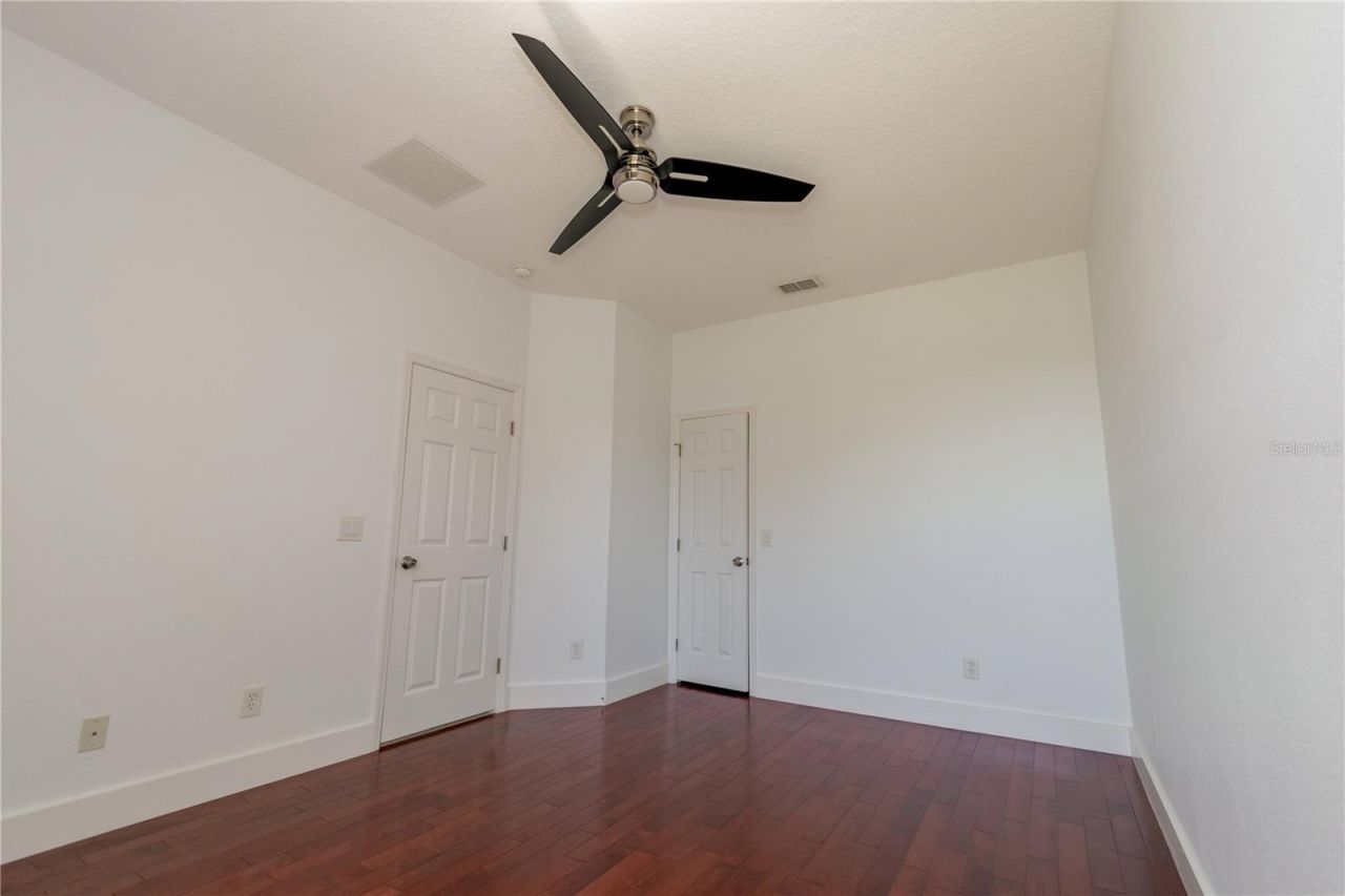 6609 Lake Pembroke Place, Orlando, FL 32829 Photo