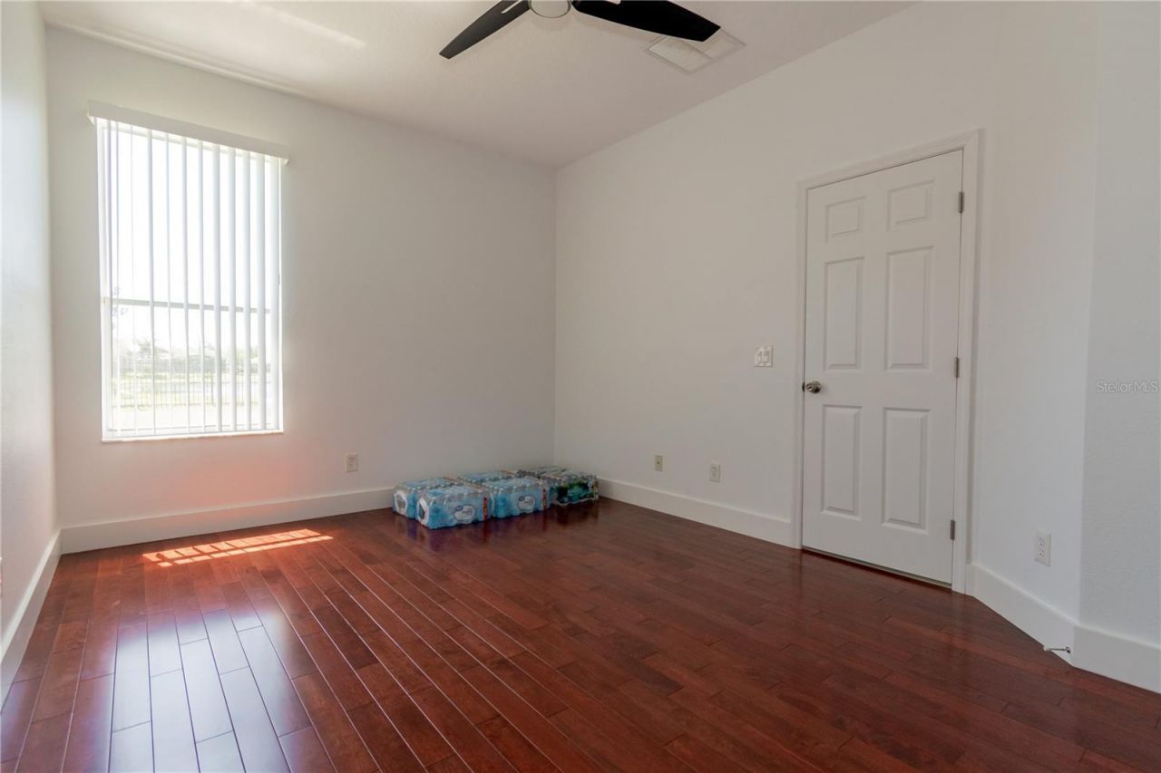 6609 Lake Pembroke Place, Orlando, FL 32829 Photo