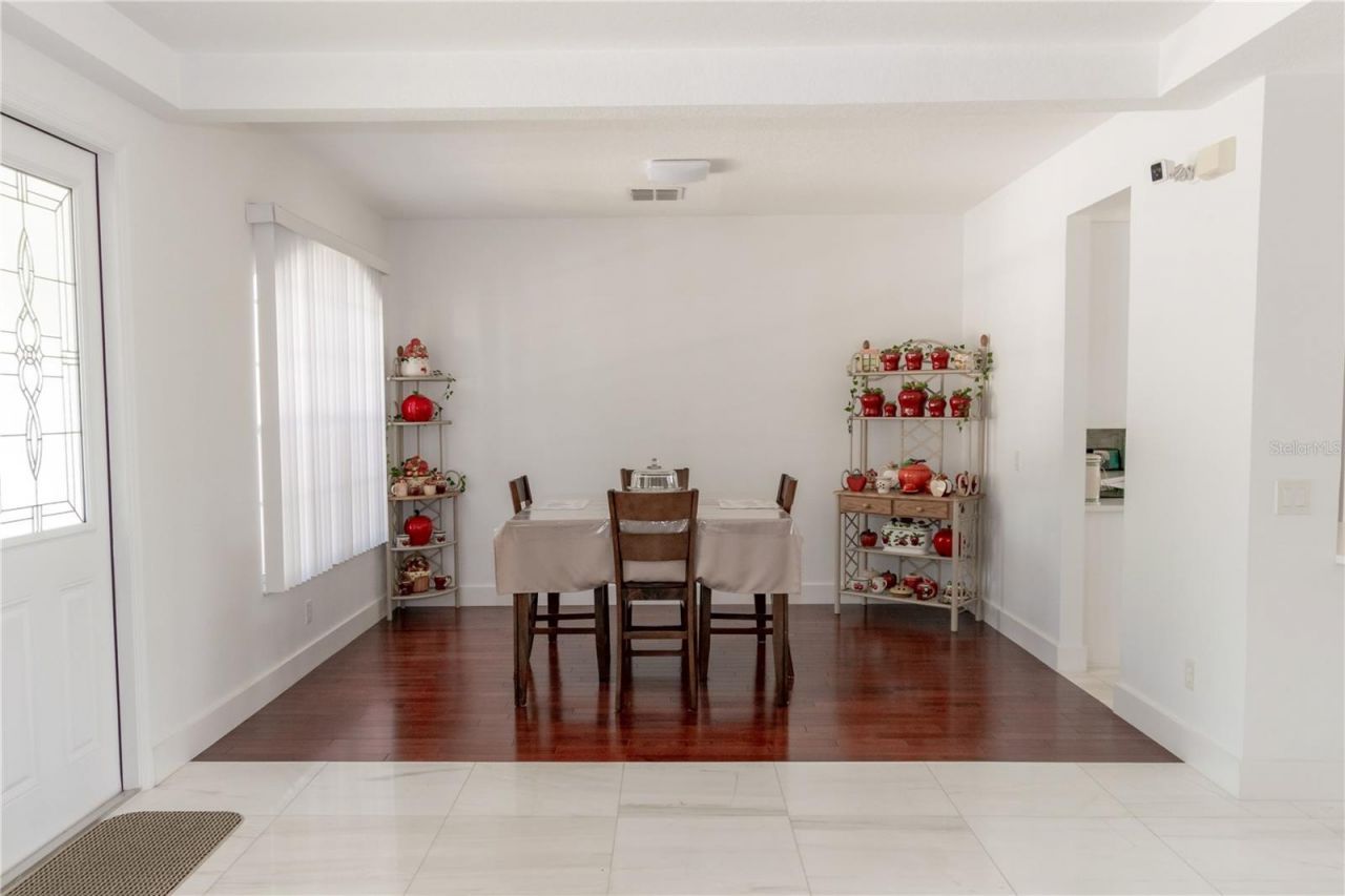 6609 Lake Pembroke Place, Orlando, FL 32829 Photo