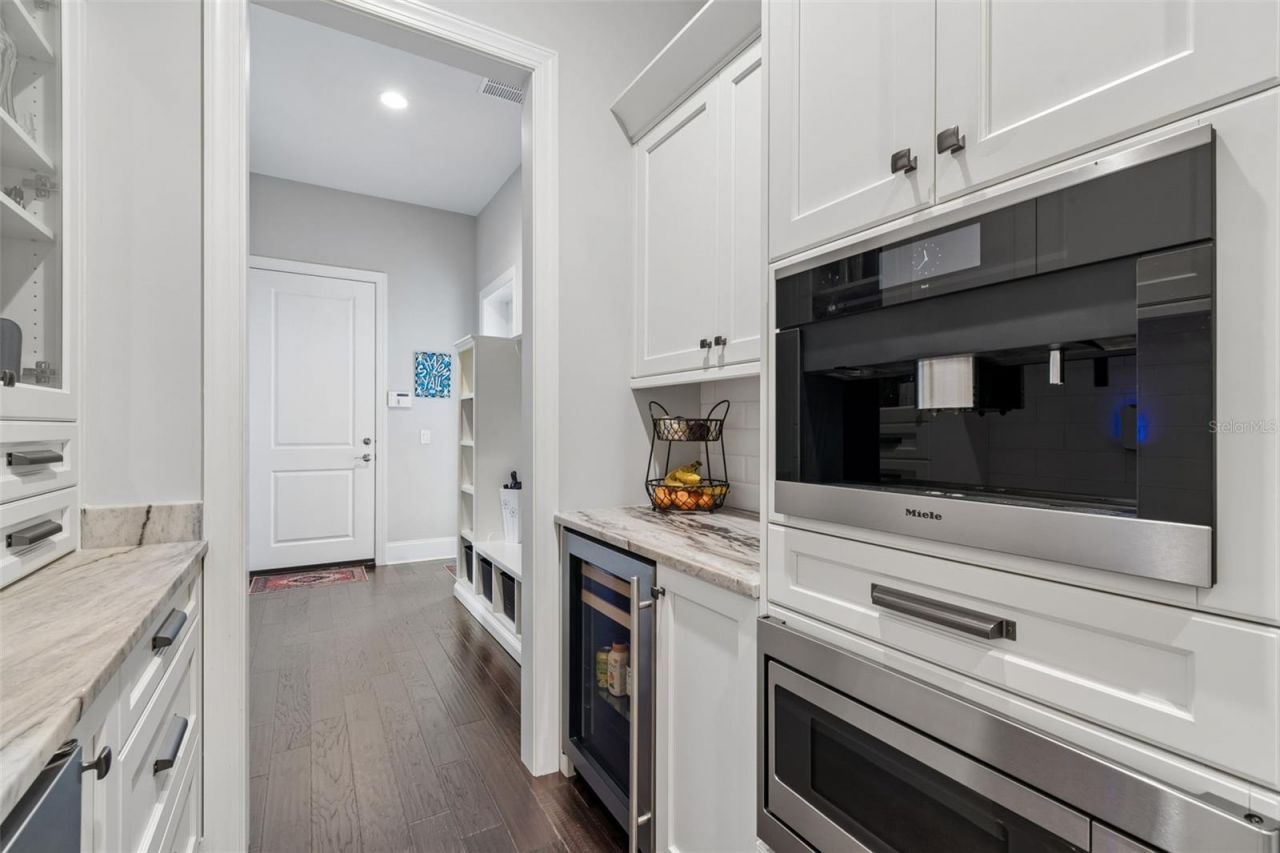 17001 Midas Lane, Lutz, FL 33549 Photo