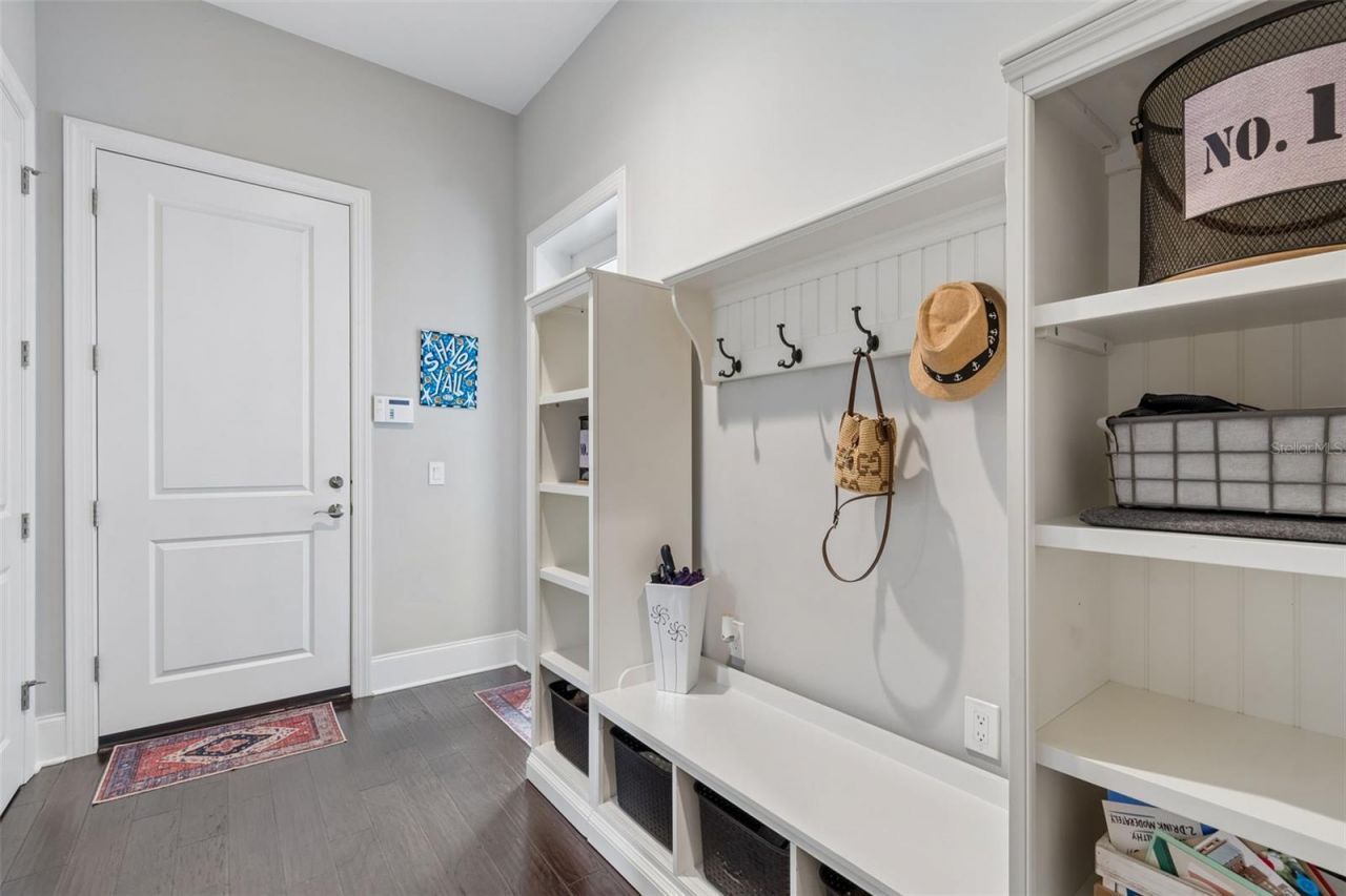 17001 Midas Lane, Lutz, FL 33549 Photo