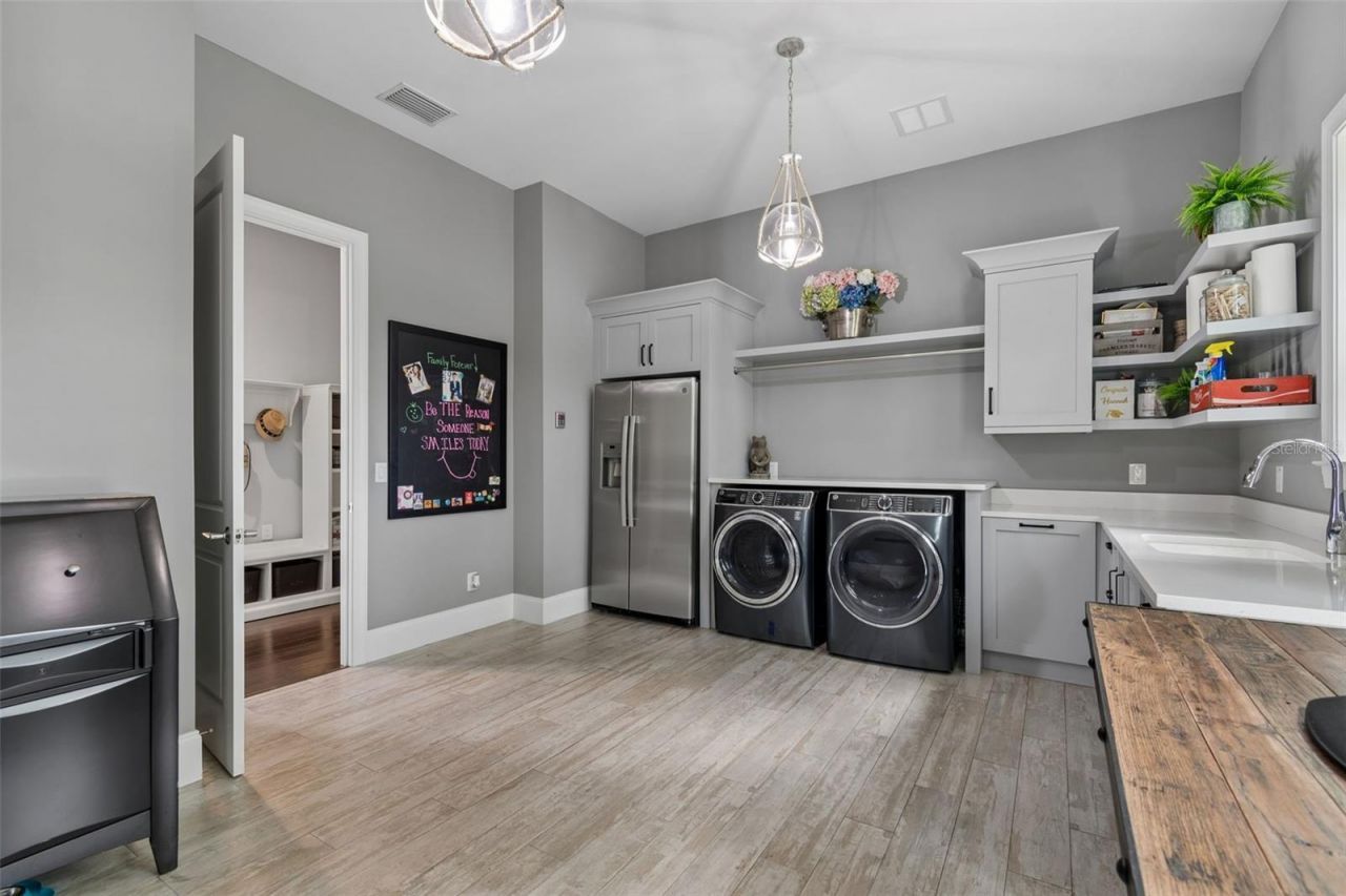 17001 Midas Lane, Lutz, FL 33549 Photo