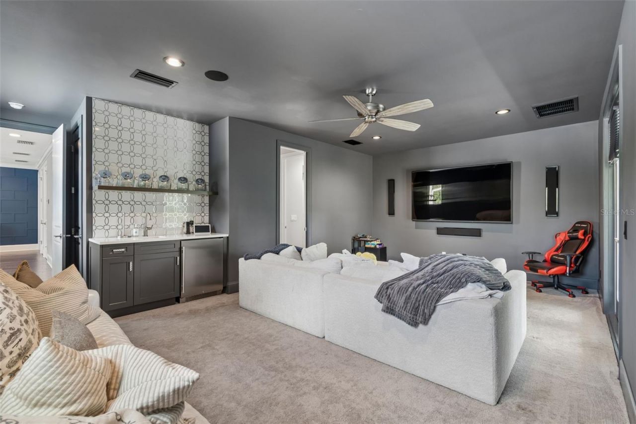 17001 Midas Lane, Lutz, FL 33549 Photo