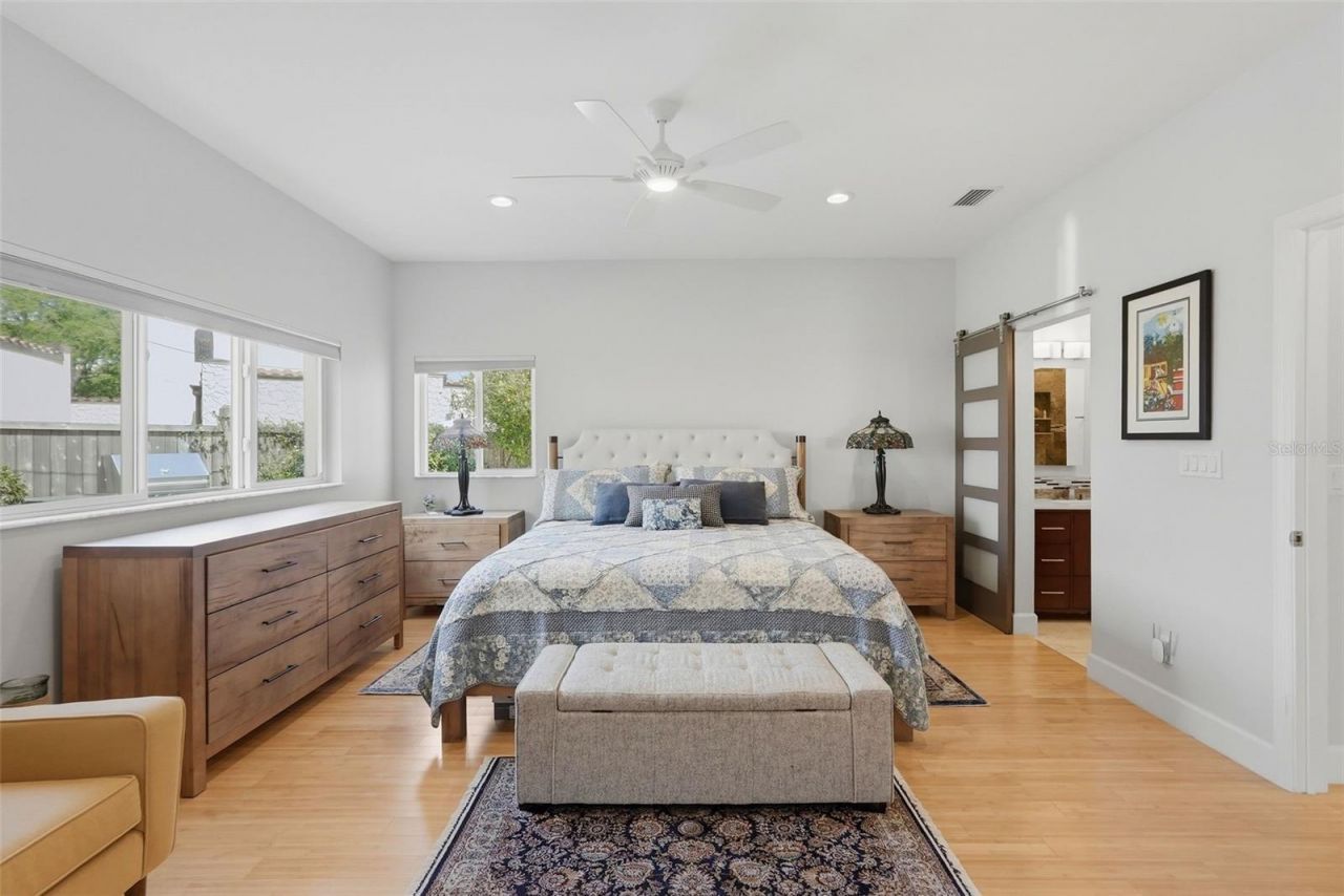 125 23rd Avenue Ne, Saint Petersburg, FL 33704 Photo