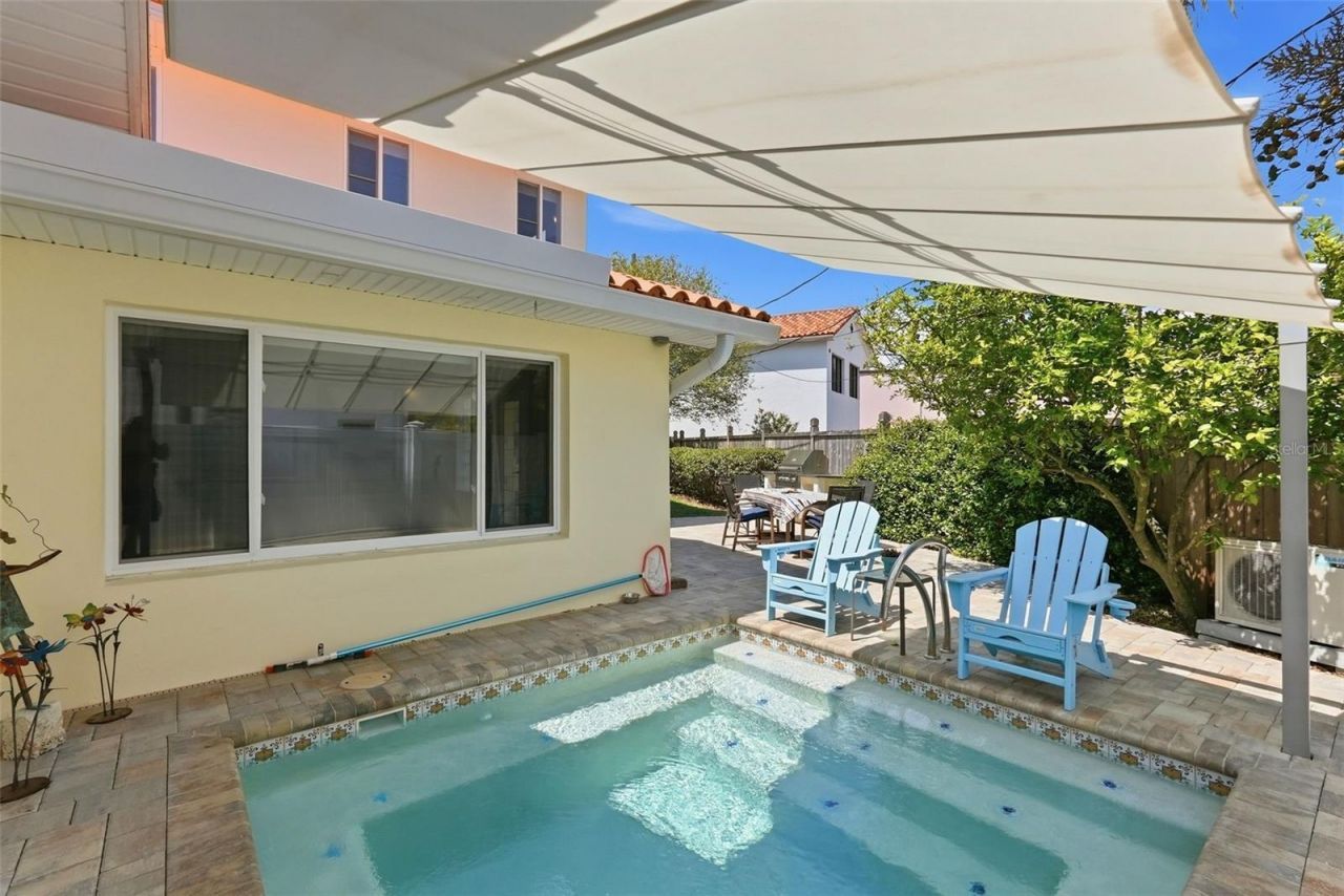 125 23rd Avenue Ne, Saint Petersburg, FL 33704 Photo