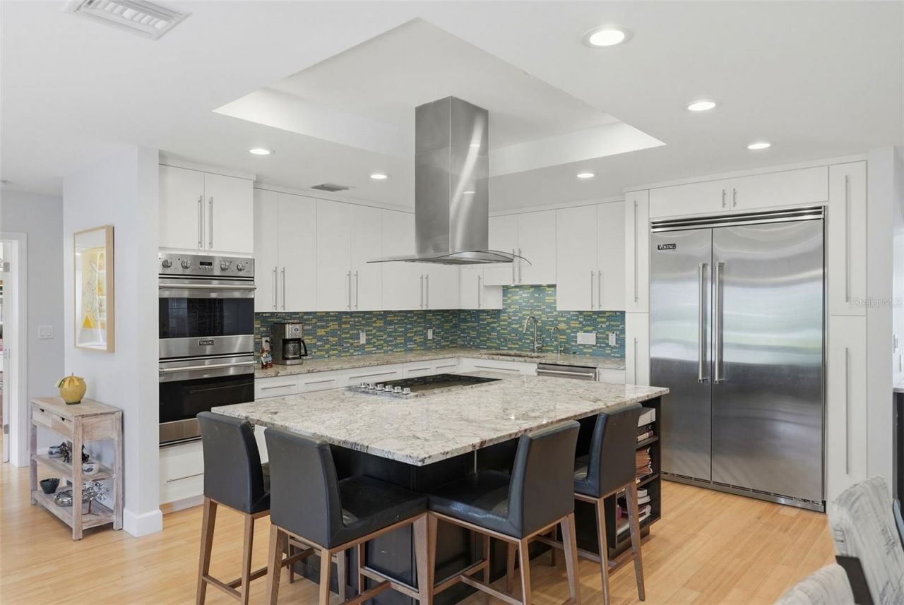 125 23rd Avenue Ne, Saint Petersburg, FL 33704 Photo