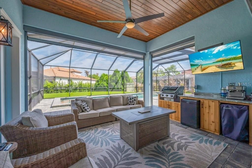 14908 Bassinger Lane, Lithia, FL 33547 Photo