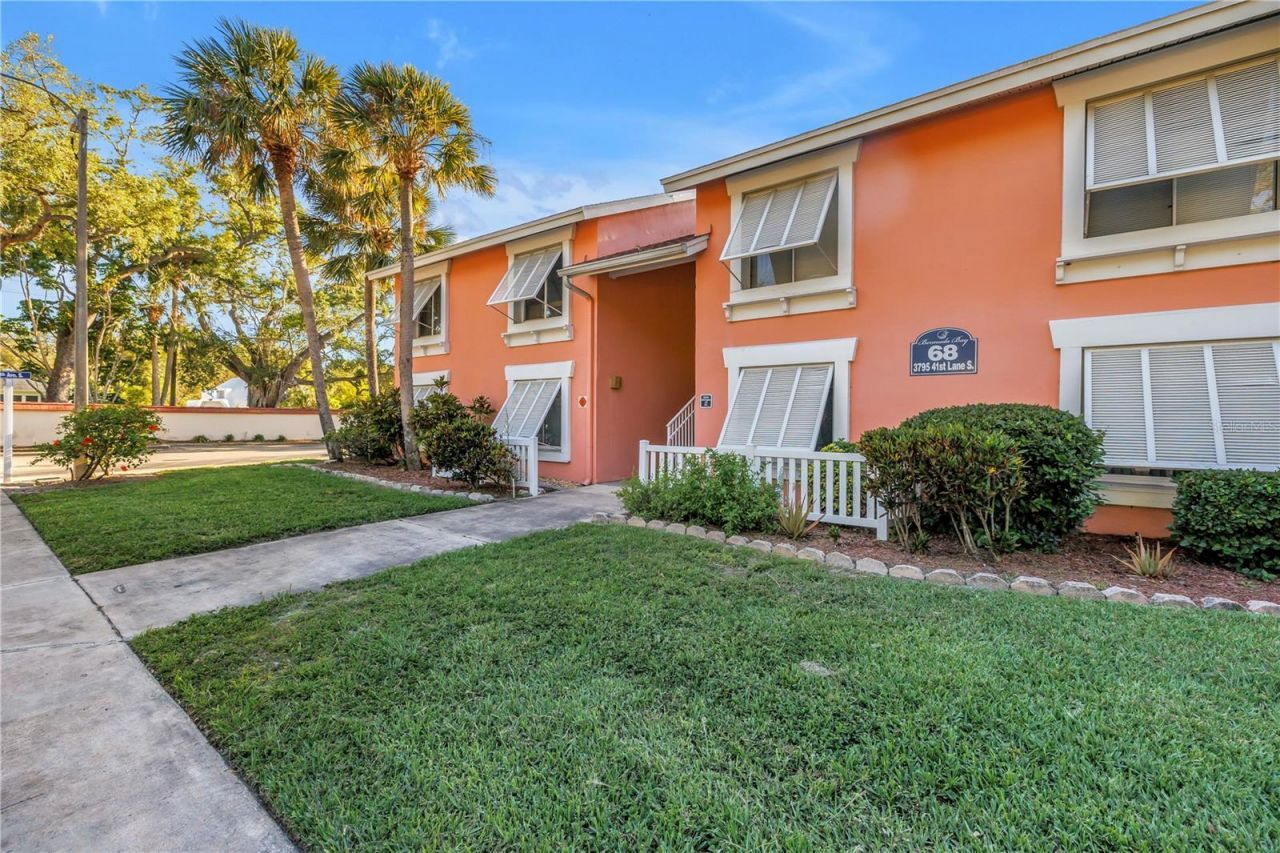 3795 41st Lane S, Unit H, Saint Petersburg, FL 33711 Photo