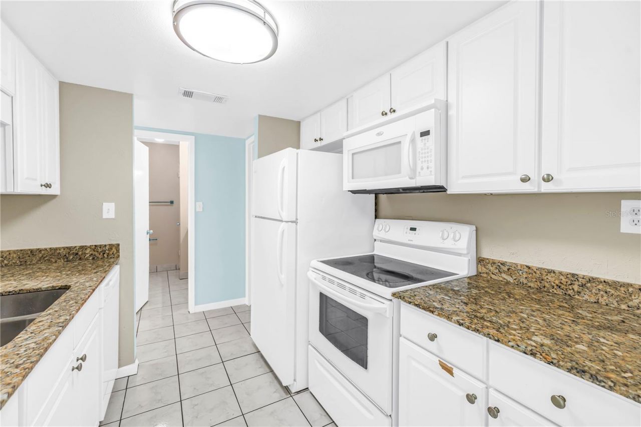 3795 41st Lane S, Unit H, Saint Petersburg, FL 33711 Photo