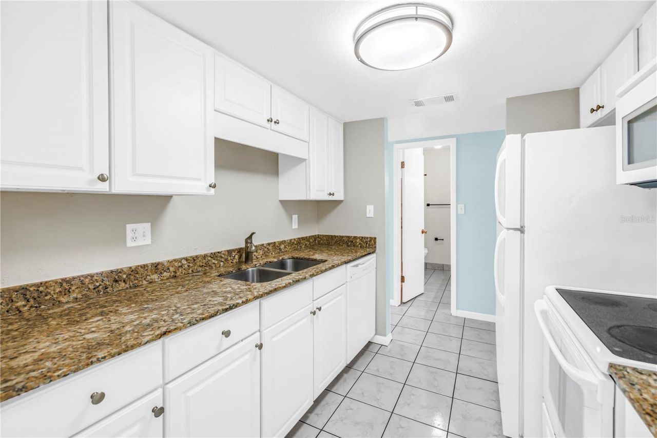 3795 41st Lane S, Unit H, Saint Petersburg, FL 33711 Photo