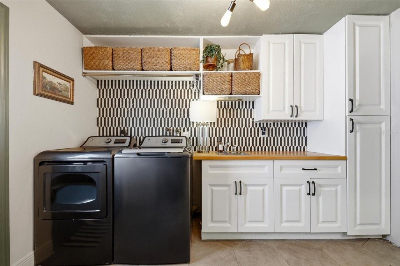 7089 122nd Way, Seminole, FL 33772 Photo