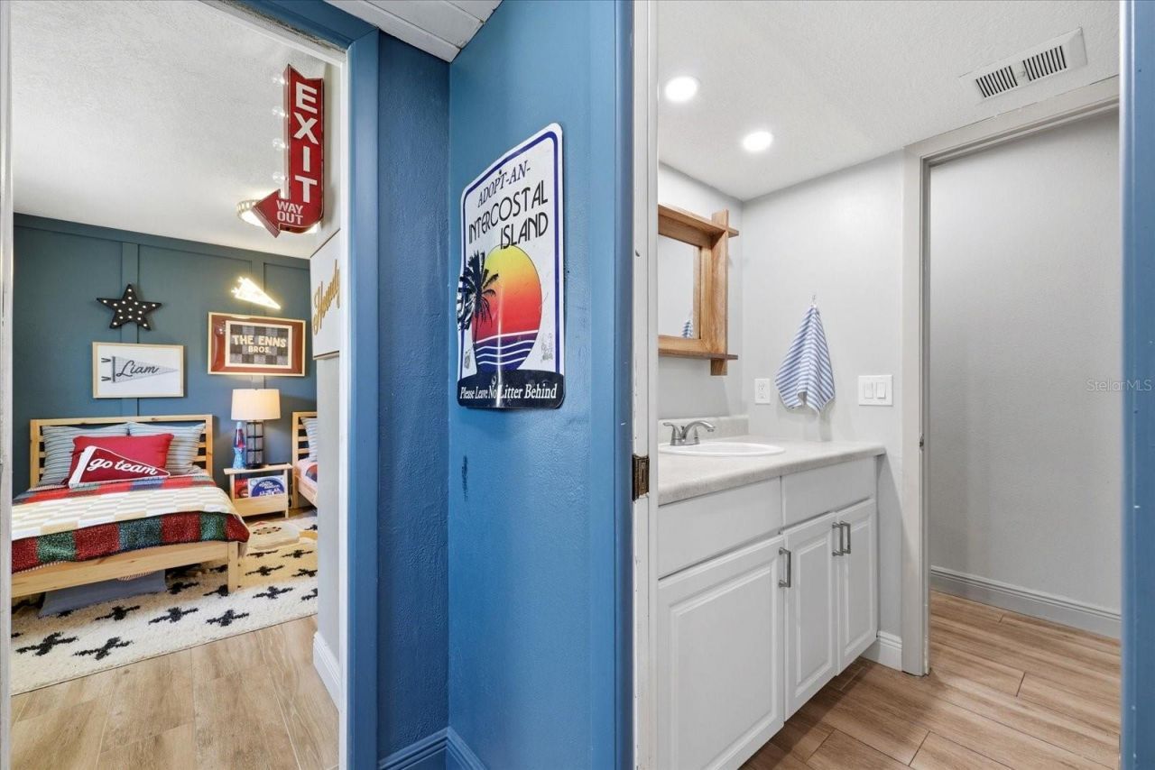 7089 122nd Way, Seminole, FL 33772 Photo