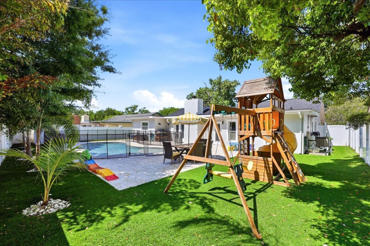 7089 122nd Way, Seminole, FL 33772 Photo