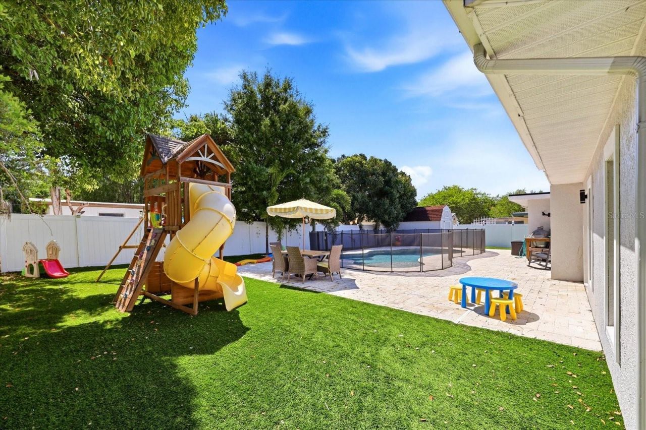 7089 122nd Way, Seminole, FL 33772 Photo