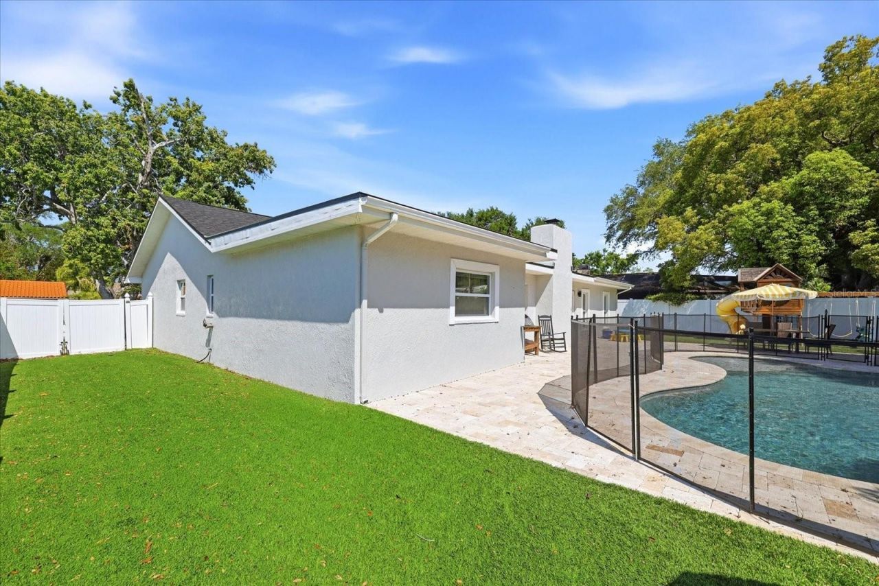 7089 122nd Way, Seminole, FL 33772 Photo