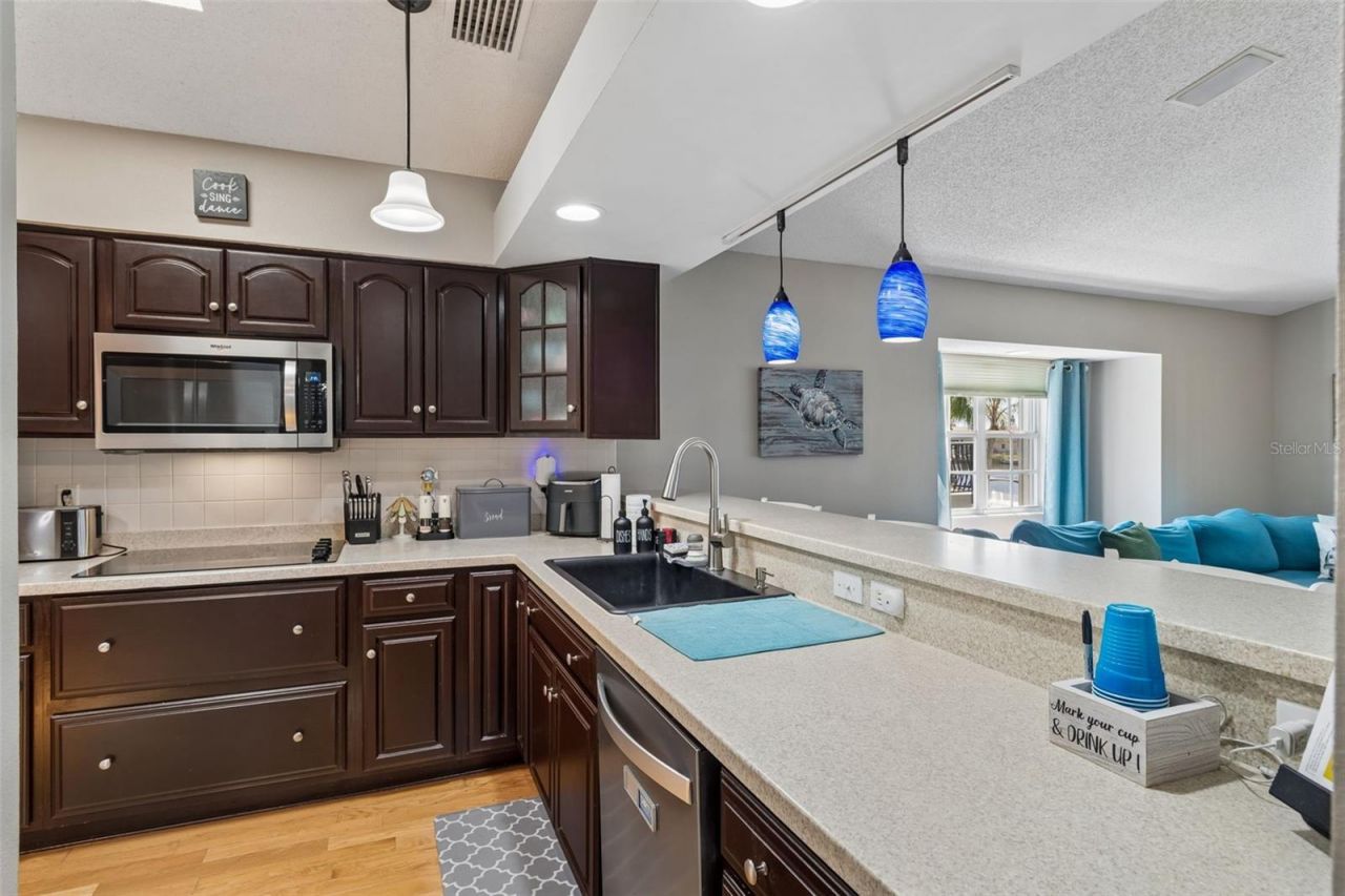 6211 Bayside Drive, New Port Richey, FL 34652 Photo