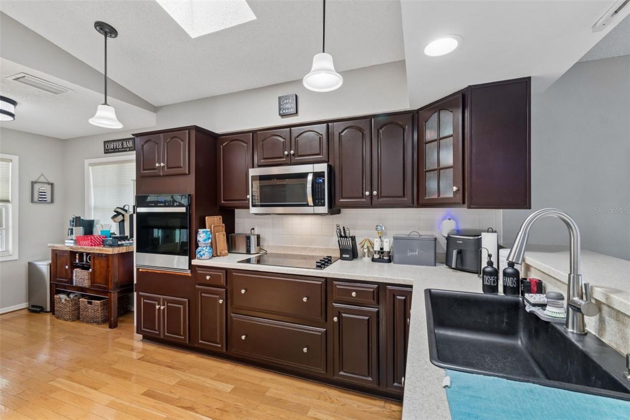 6211 Bayside Drive, New Port Richey, FL 34652 Photo