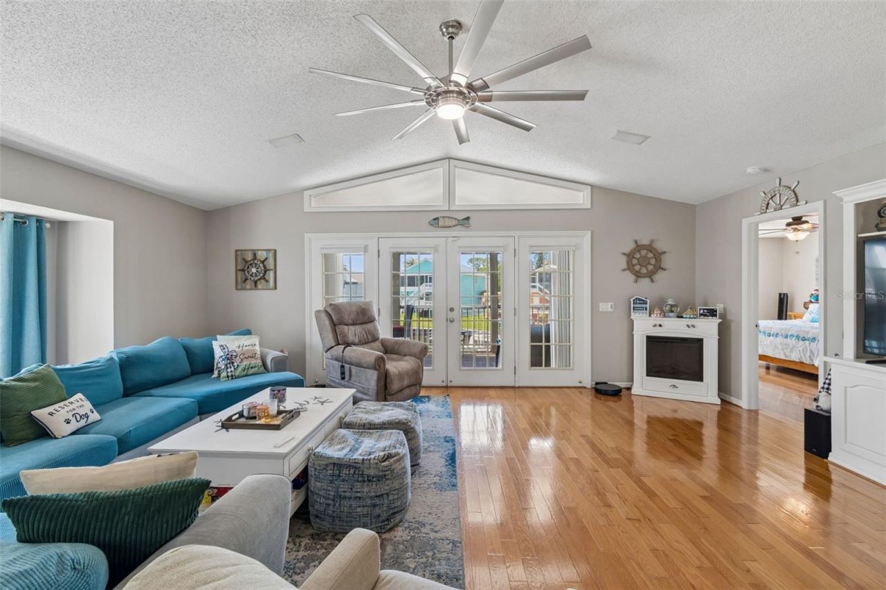 6211 Bayside Drive, New Port Richey, FL 34652 Photo