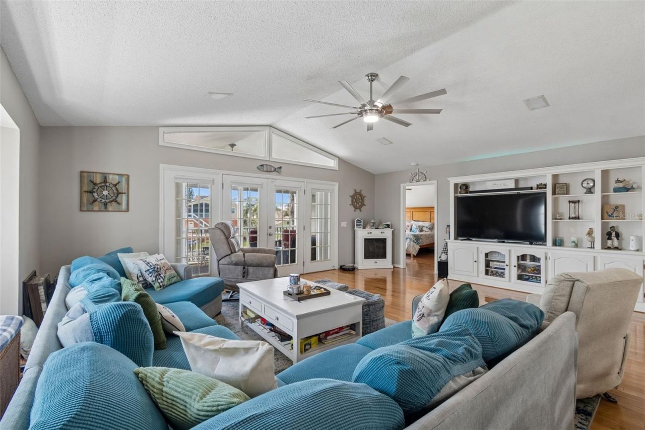 6211 Bayside Drive, New Port Richey, FL 34652 Photo