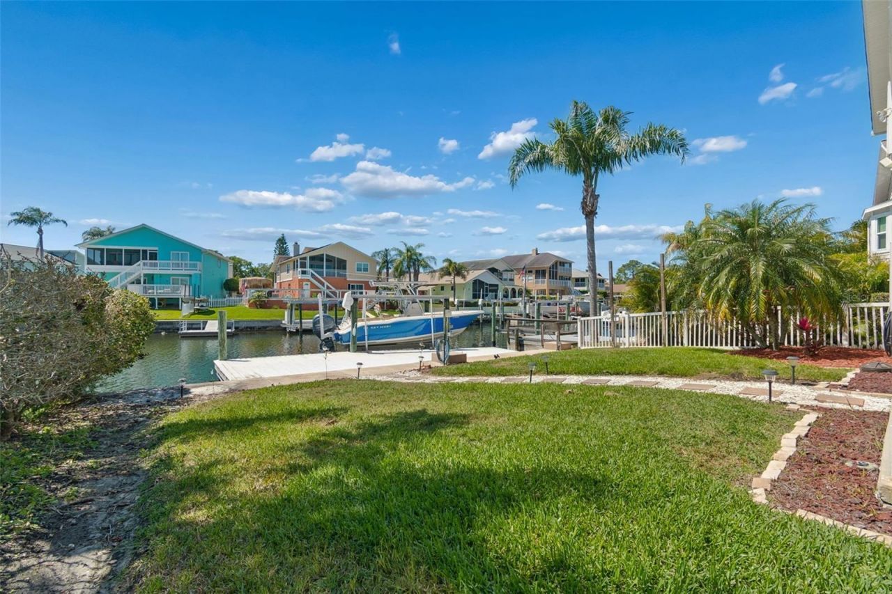 6211 Bayside Drive, New Port Richey, FL 34652 Photo