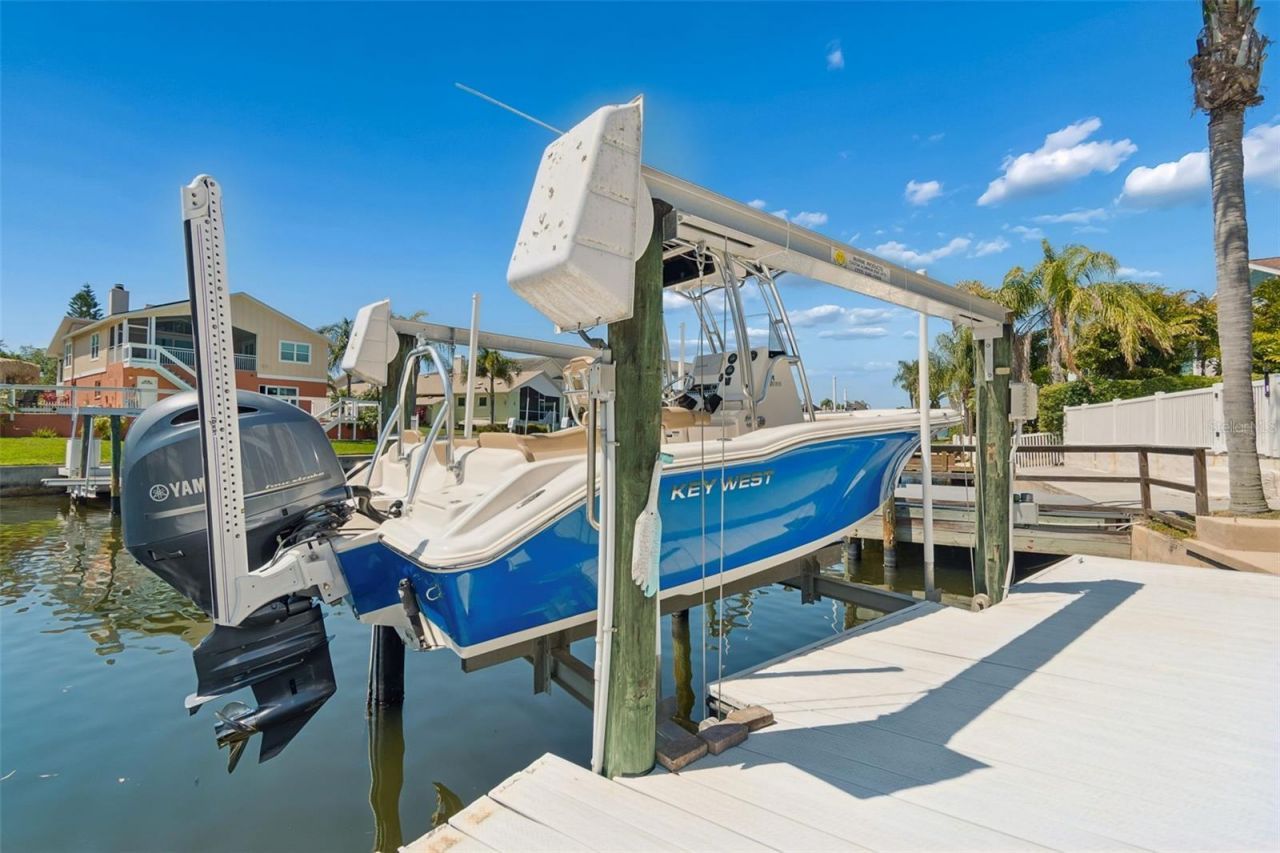 6211 Bayside Drive, New Port Richey, FL 34652 Photo