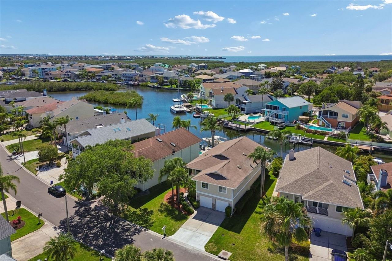 6211 Bayside Drive, New Port Richey, FL 34652 Photo