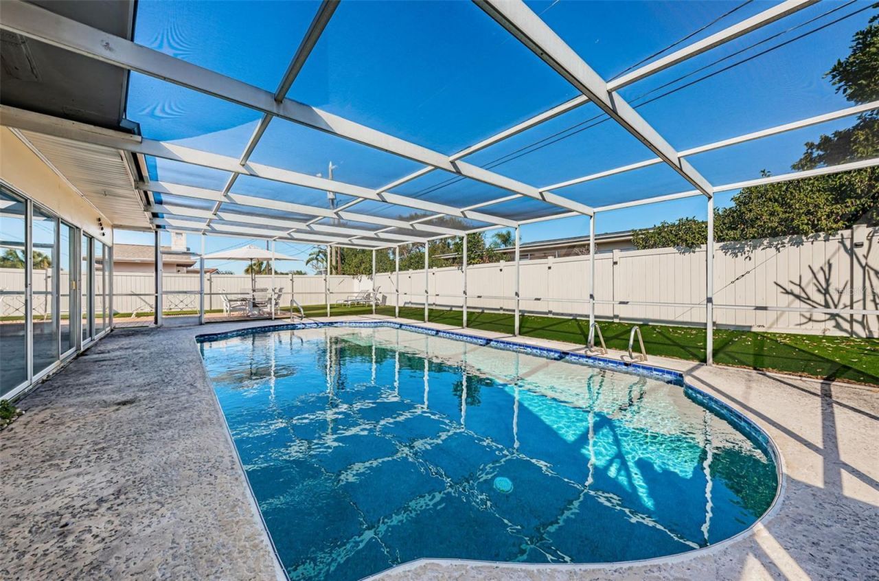 14025 Yacht Club Boulevard, Seminole, FL 33776 Photo