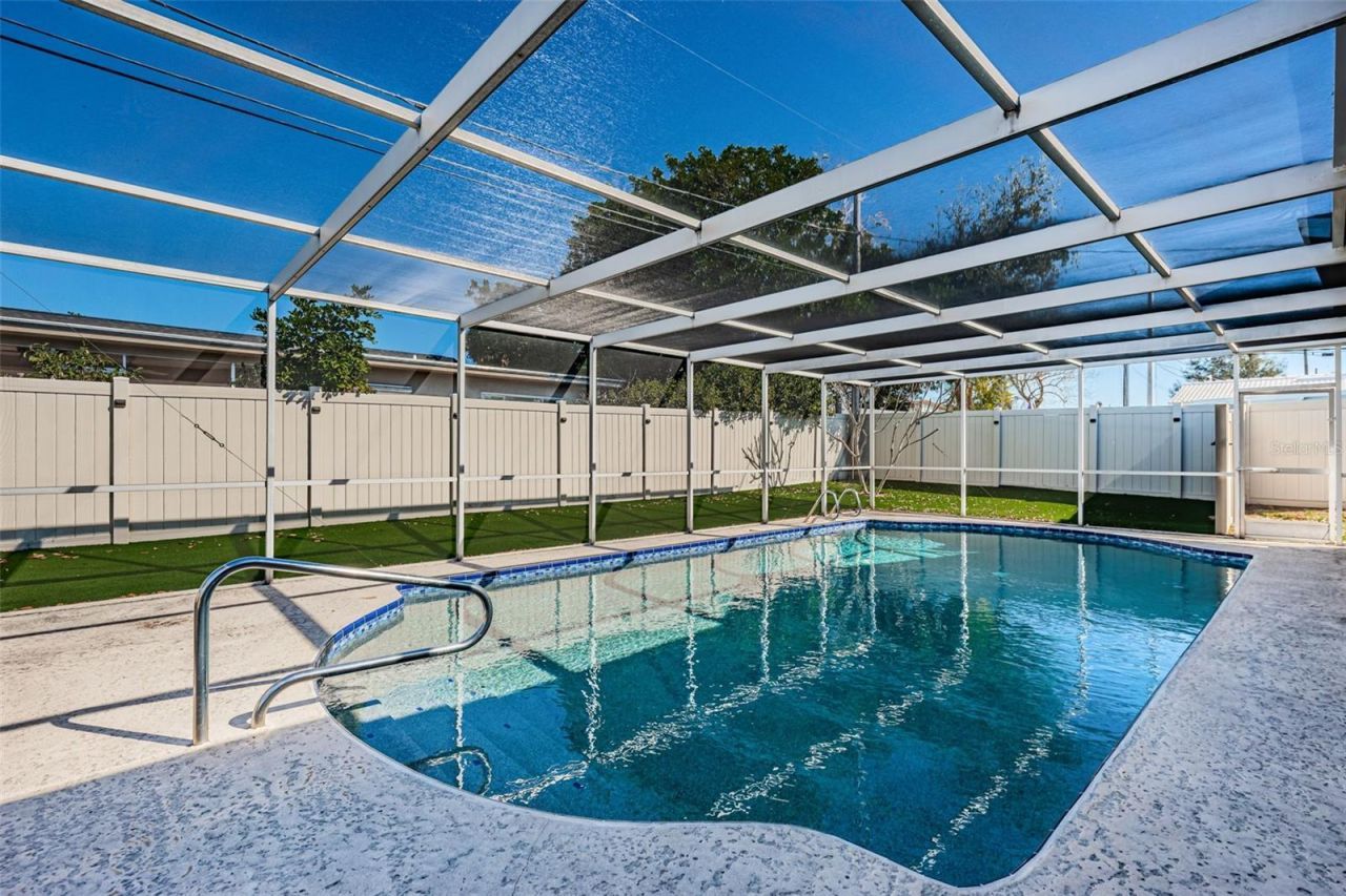 14025 Yacht Club Boulevard, Seminole, FL 33776 Photo