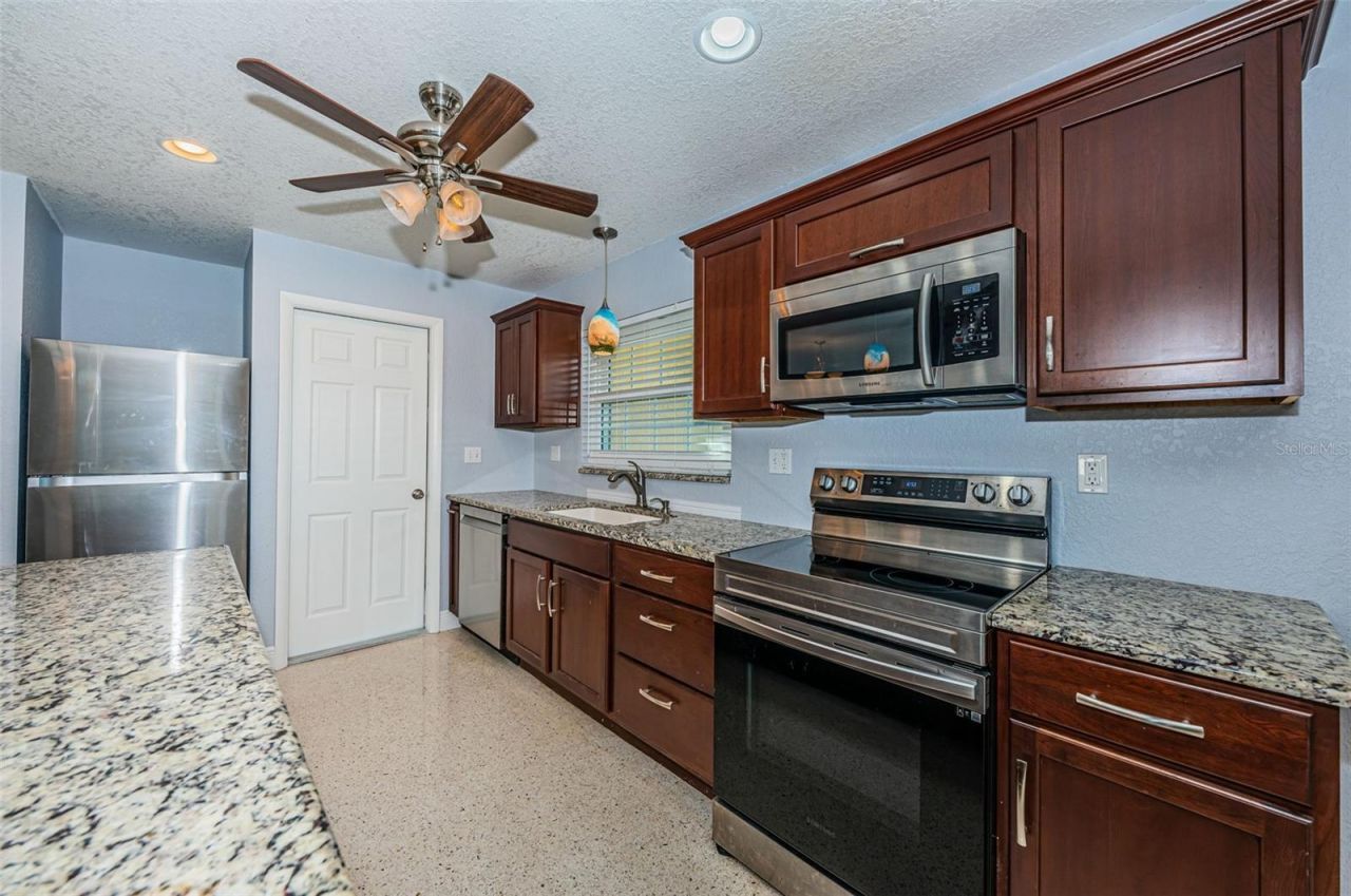 14025 Yacht Club Boulevard, Seminole, FL 33776 Photo