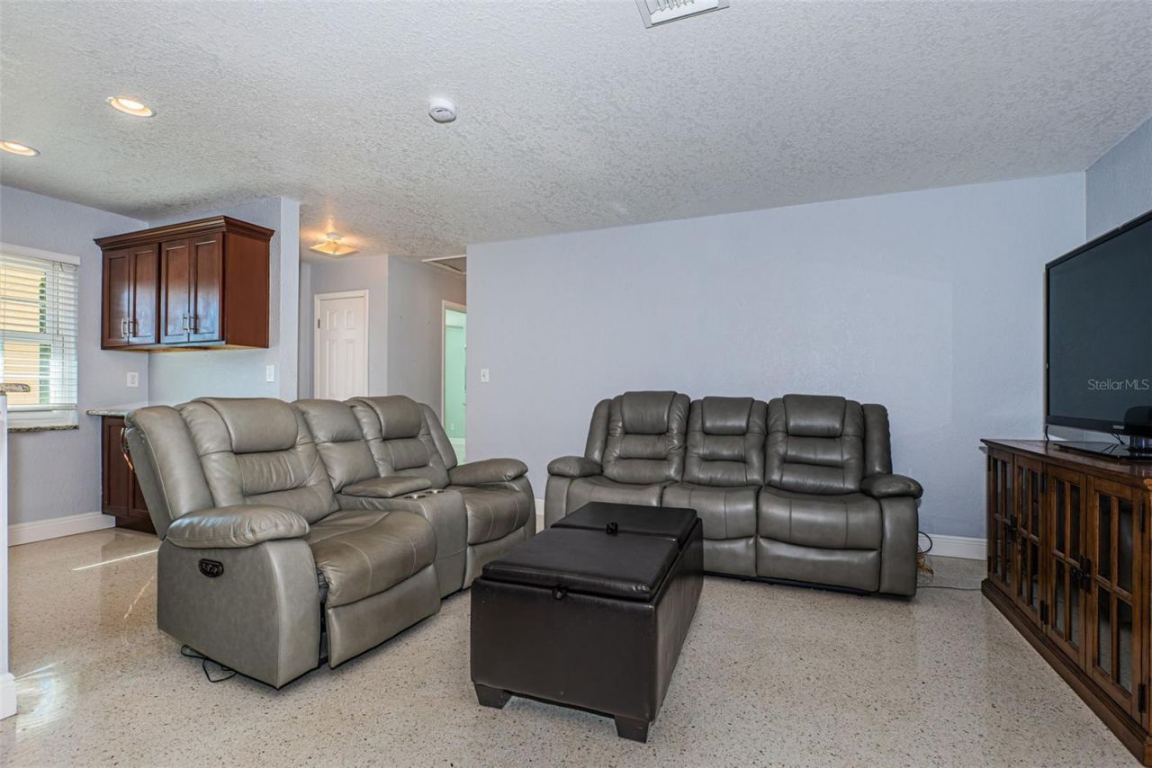 14025 Yacht Club Boulevard, Seminole, FL 33776 Photo