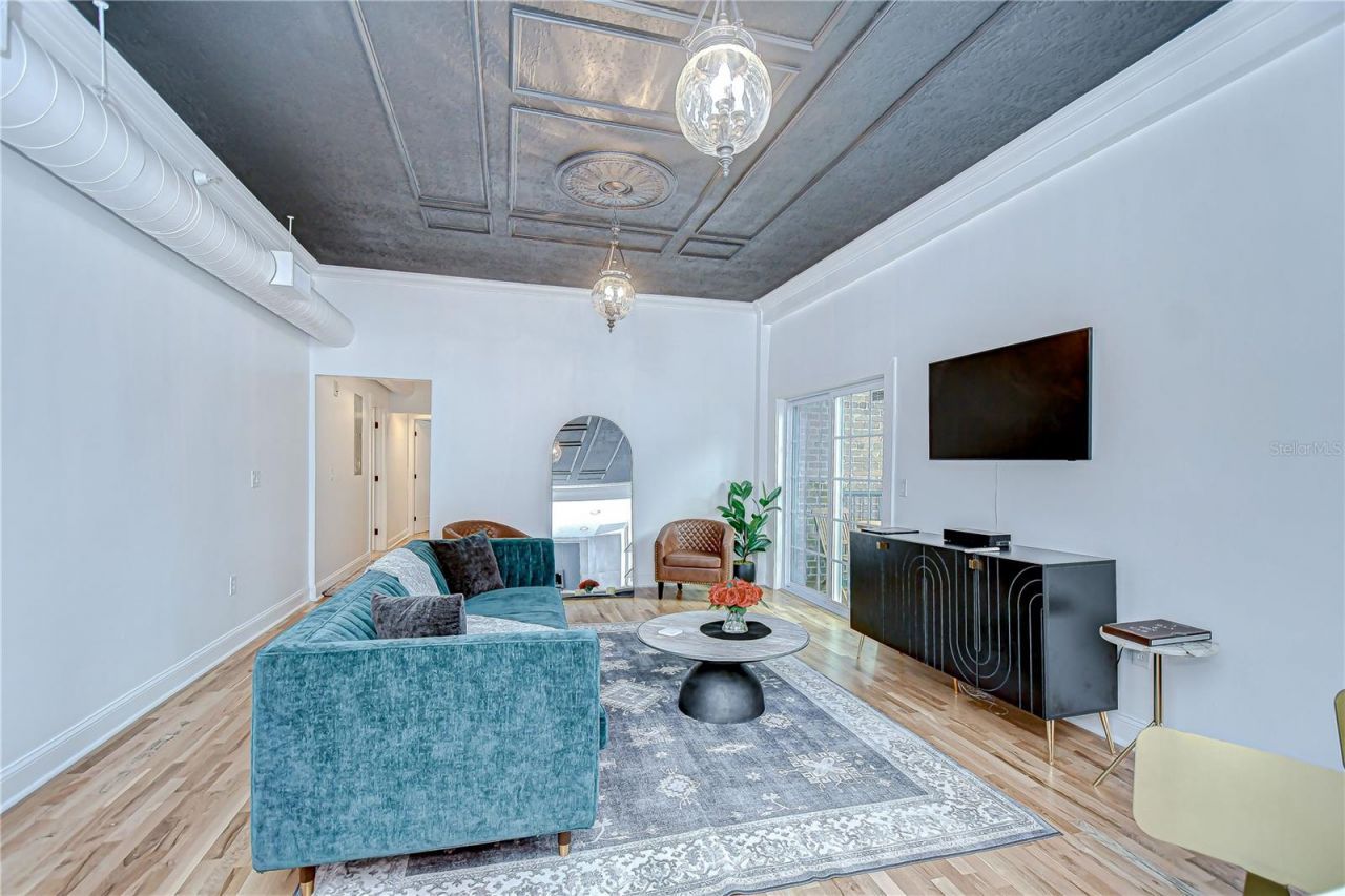 215 Central Avenue, Unit 2B, Saint Petersburg, FL 33701 Photo