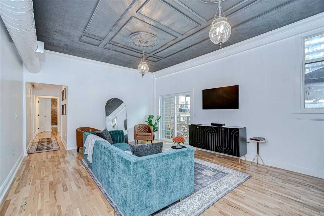 215 Central Avenue, Unit 2B, Saint Petersburg, FL 33701 Photo