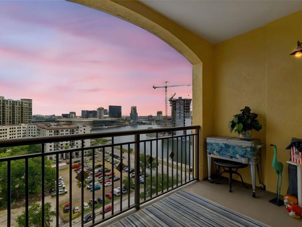 345 BAYSHORE BOULEVARD , Unit 1206, TAMPA, FL 33606