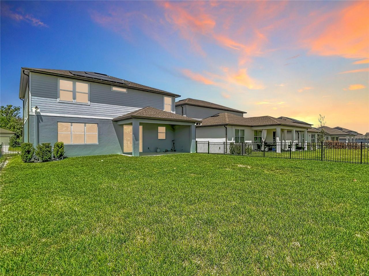 6136 Bradford Woods Drive, Zephyrhills, FL 33542 Photo