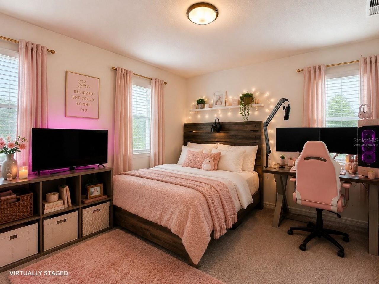6136 Bradford Woods Drive, Zephyrhills, FL 33542 Photo