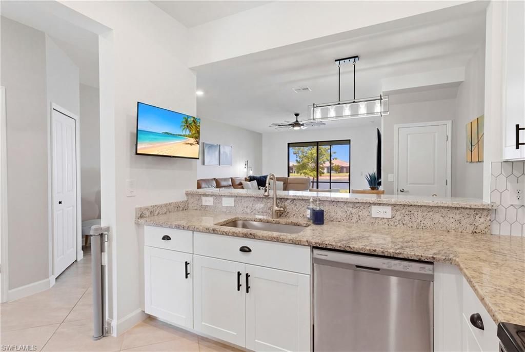 14208 Pine Lodge Ln, Fort Myers, FL 33913 Photo