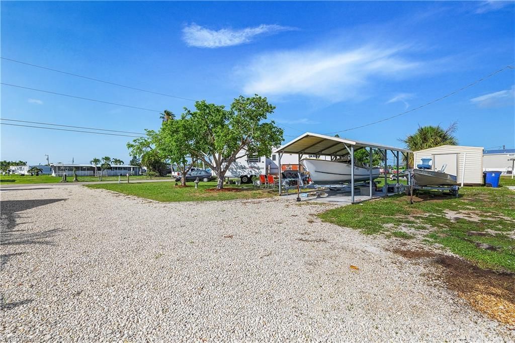 5050 Sandpiper Dr, Saint James City, FL 33956 Photo